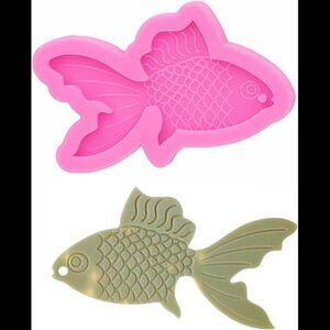 Glossy Shiny Golden Fish EarringsShape Keychain Silicone Mold with Hole for DIY